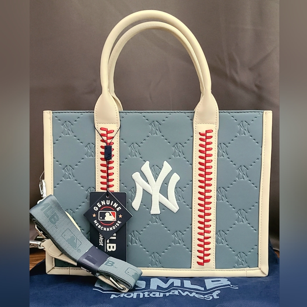 MLB Women's Blue and Cream Tote Bag New York Yankees